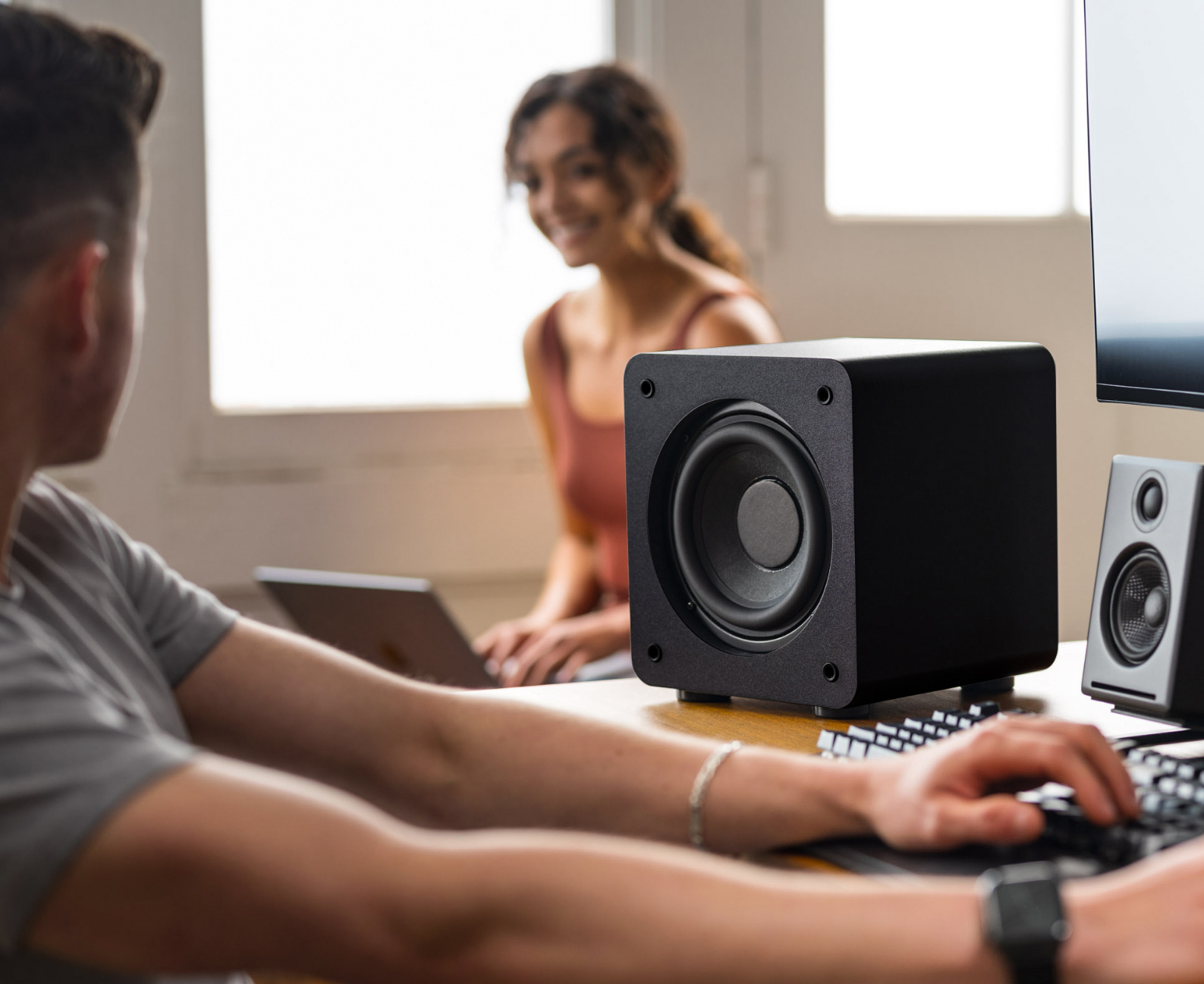 S6 Powered Subwoofer - Image 2